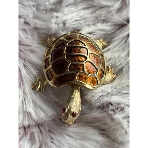 Vtg BOUCHER TURTLE Brooch Pin Lustrous Amber Enamel & Gold Gilt ~Ruby Red Eyes